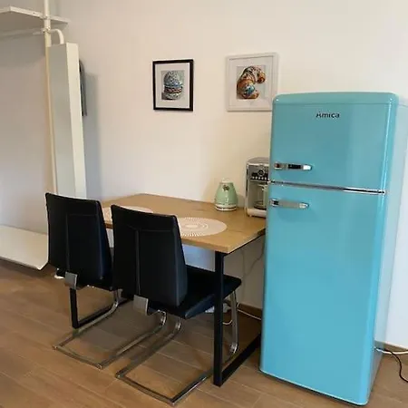 Centrally Located Chic Studio